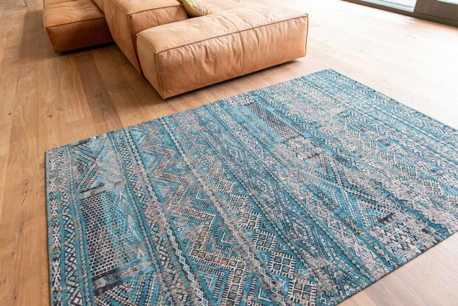 Louis De Poortere dywan LX 9110 Antiquarian Kilim Zemmuri Blue interior 6