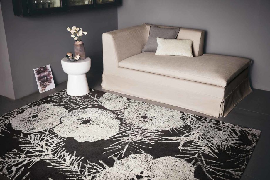 Louis De Poortere rug Romo LX 8741 Lomasi Charcoal interior