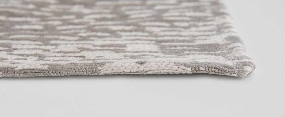 Louis De Poortere rug Romo LX 8747 Itsuki Chamois side