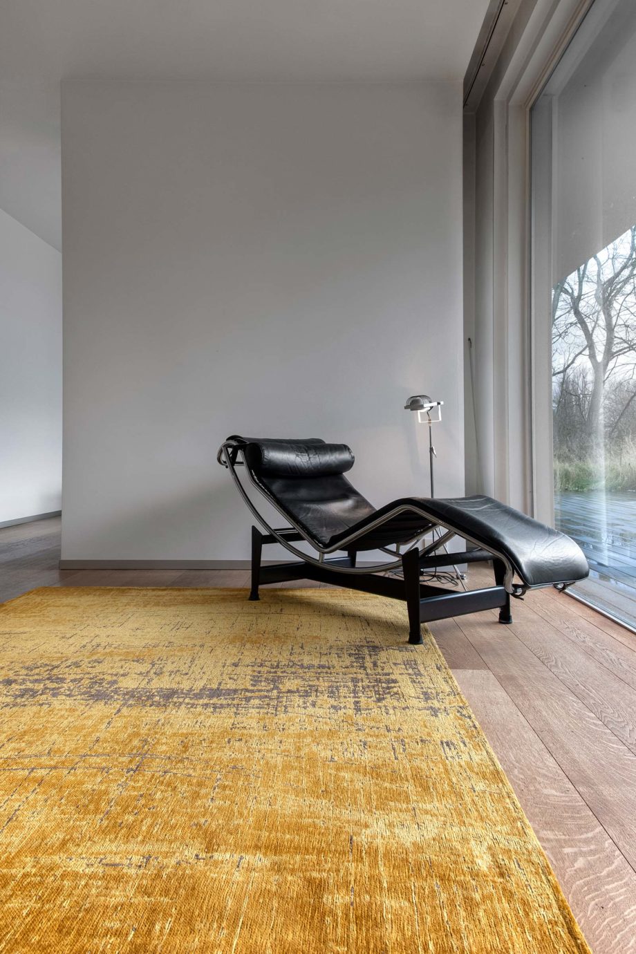 Louis De Poortere dywan LX 8550 Mad Men Griff Liberty Gold interior 1