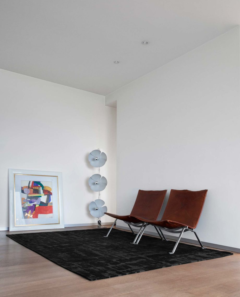 Louis De Poortere dywan LX 9200 Structures Baobab Black Water interior 1