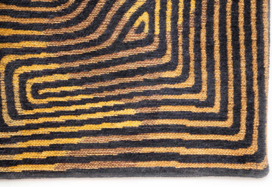 Louis De Poortere dywan LX 9227 Meditation Coral Black Gold corner
