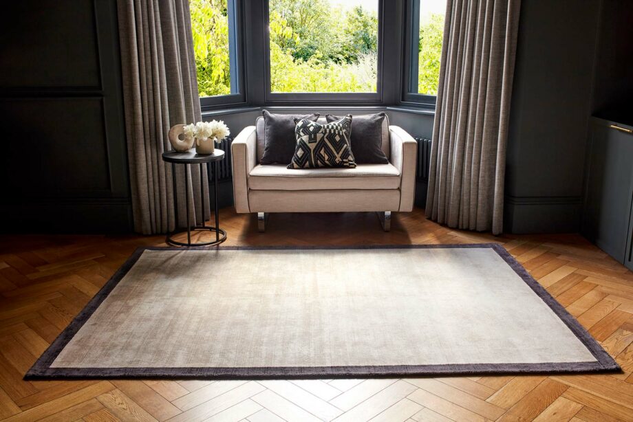 Asiatic dywan Blade Border Putty Charcoal interior