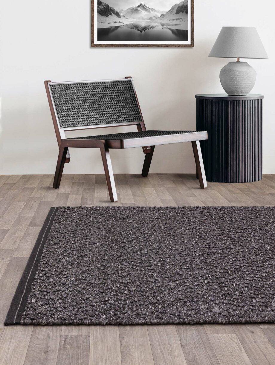 Asiatic dywan Elm charcoal interior