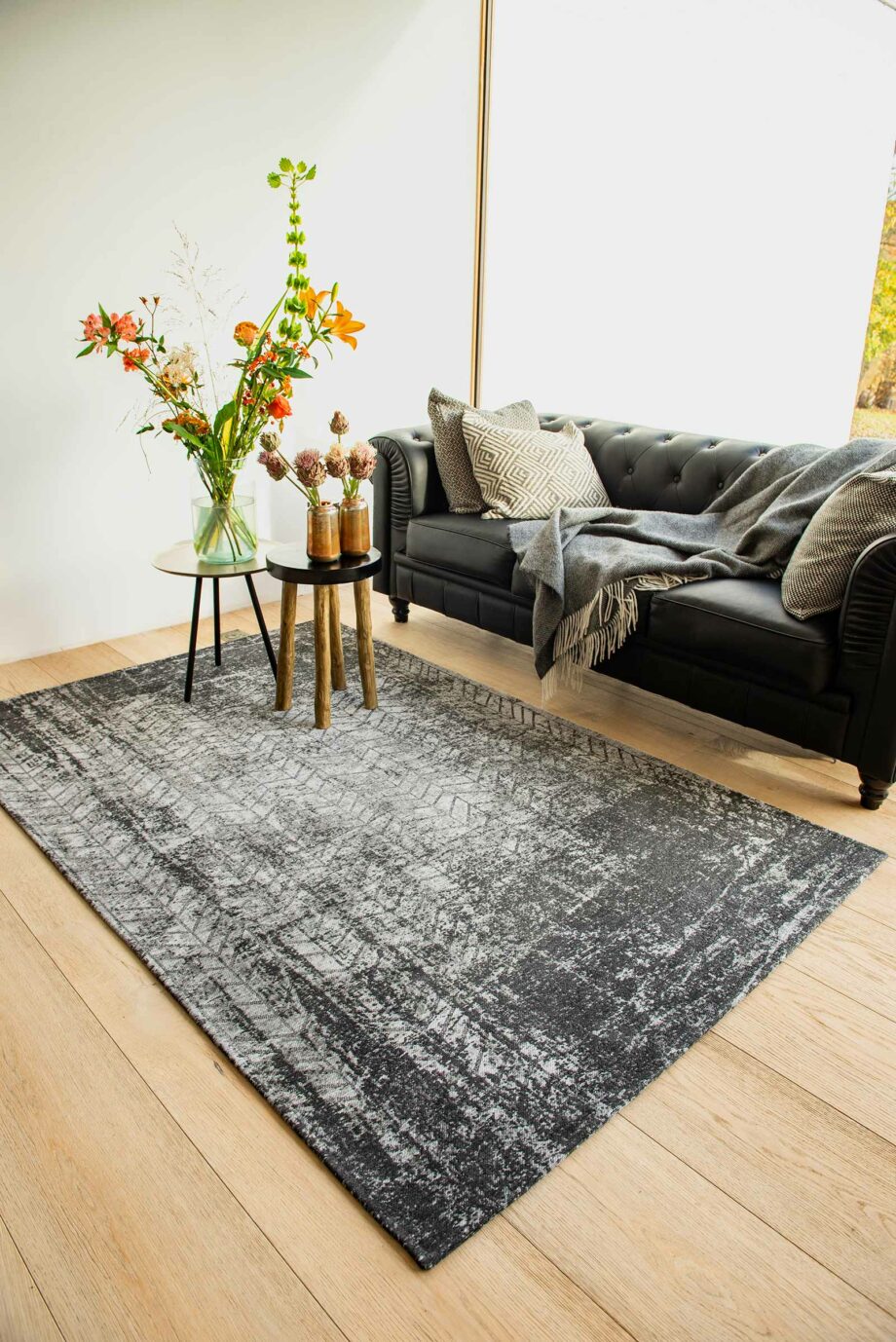 Louis De Poortere Mad Men Jacobs Ladder 8425 Harlem Contrast interior 3 2025